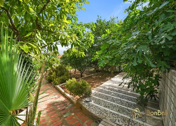 Casa De 2 Dormitorios Con Piscina Privada Y Desayuno Incluido En Alhaurin